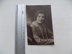 Листи, фото Письма, фото ^/--/^ Фотография старинная Девушка 1932 г. 13,5 /--/ х /--/ 8,5 см ^_^^^ Фотографія старовинна Дівчина 1932 13,5 /--/ х /--/ 8,5 см - фото фото фото