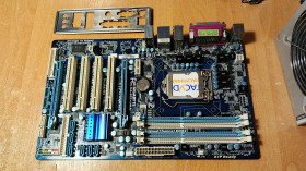 Материнські плати Материнские платы ^/--/^ Материнская плата Gigabyte GA-P /--/ 55-UD /--/ 3 /--/ L  (s /--/ 1156, P /--/ 55 Express, PCI-Ex /--/ 16) ^_^^^ Материнська плата Gigabyte GA-P /--/ 55-UD /--/ 3 /--/ L (s /--/ 1156, P /--/ 55 Express, PCI-Ex /--/ 16) - фото фото фото