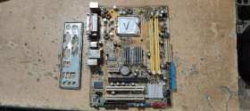 Материнські плати Материнские платы ^/--/^ Мат. плата ASUS P /--/ 5 /--/ GC-MX/1333 LGA /--/ 775 i /--/ 945 /--/ GC PCI-E+SVGA+LAN SATA MicroATX 2 /--/ DDR /--/ 2 № 231003 ^_^^^ Мат. плата ASUS P /--/ 5 /--/ GC-MX/1333 LGA /--/ 775 i /--/ 945 /--/ GC PCI-E+SVGA+LAN SATA MicroATX 2 /--/ DDR /--/ 2 No 231003 - фото фото фото