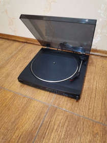 Вінілові програвачі Виниловые проигрыватели ^/--/^ Проигрыватель Sony PS-LX /--/ 52 /--/ Y подключение через AUX ^_^^^ Програвач Sony PS-LX /--/ 52 /--/ Y - фото фото фото
