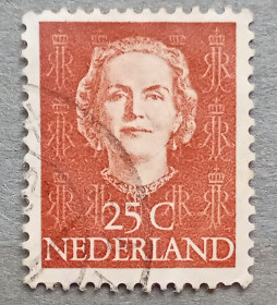 Бенілюкс Бенилюкс ^/--/^ Нидерланды 1949 г -  королева Юлиана, гаш ^_^^^ 1949 — королева Юліана, гаш - фото фото фото
