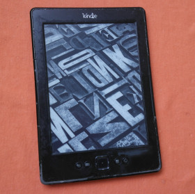 Електронні книги Электронные книги ^/--/^ Электронная книга Amazon Kindle 4   (D /--/ 01100) 800 /--/ х /--/ 600 / E-ink Pearl ^_^^^ Електронна книга Amazon Kindle 4 (D /--/ 01100) 800 /--/ х /--/ 600 / E-ink Pearl - фото фото фото