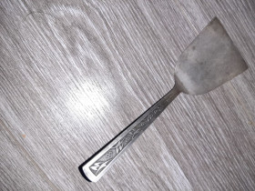 Кухонне начиння, посуд, столове срібло Кухонная утварь, посуда, столовое серебро ^/--/^ лопатка СССР Мельхиор МНЦ посеребрение 20 см ^_^^^ лопатка СРСР Мельхіор МНЦ посрібнення 20 см - фото фото фото
