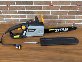 Набори Наборы ^/--/^ Електрична пила TITAN TTL 758 /--/ CHN, 2000 Ват/ 40 /--/ см./Швидкість ланцюга 14,5 м/с./  з Англії ^_^^^ Электрическая пила TITAN TTL 758 /--/ CHN, 2000 Ват/40 /--/ см. Скорость цепи 14,5 м/с./ из Англии - фото фото фото