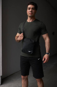 Шорти Шорты ^/--/^ Комплект мужской Nike: футболка хаки + шорты черные + борсетка черная ^_^^^ Футболка хакі + шорти чорні + борсетка чорна - фото фото фото