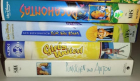 Касети Кассеты ^/--/^ VHS відео касета Disney + Класика видеокассета — Покахонтас, Лама... ^_^^^ VHS Кассеты Disney + Классика (5 шт) — Покахонтас, Король Лев, Лама - фото фото фото