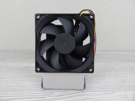 Системи охолодження Системы охлаждения ^/--/^ Вентилятор Logic Power 90 /--/ мм ^_^^^ Logic Power 90 мм - фото фото фото