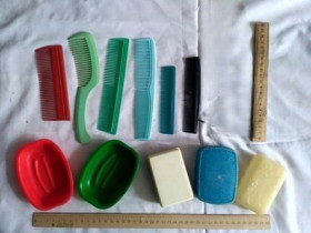 Гребінці Расчески ^/--/^ Расческа Расчески разной  формы, цвета, раритет. Мыльницы, подставки ^_^^^ Розческа Різко різної форми, кольору, раритет. Мильниці - фото фото фото