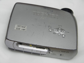 Проектори Проекторы ^/--/^ Небольшой DLP проектор Toshiba TDP-P /--/ 5 ^_^^^ Невеликий DLP проектор Toshiba TDP-P /--/ 5 - фото фото фото