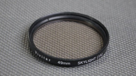 Світлофільтри Светофильтры ^/--/^ Vivitar Skylight 1 /--/ A 49 /--/ mm. защитный ультрафиолетовый светофильтр 100% оригинал Japan Вживане ^_^^^ Vivitar Skylight 1 /--/ A 49 /--/ mm. захисний ультрафіолетовий світлофільтр 100% оригінал Japan - фото фото фото