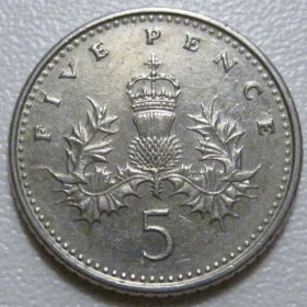 Єлизавета II (після ) Елизавета II (после ) ^/--/^ Велика Британія 5 пенсів 1990 року. Новий тип 40508 ^_^^^ Великобритания 5 пенсов 1990 года. Новый тип 40508 - фото фото фото