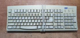 Клавіатури Клавиатуры ^/--/^ Ретро клавиатура Sven Standard 501 № 210706 ^_^^^ Брендова клавіатура Sven Standard 501 PS/2 No 210706 - фото фото фото