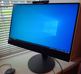 Системні блоки, ПК Системные блоки, ПК ^/--/^ Моноблок Lenovo ThinkCentre M /--/ 820 /--/ z / 22&amp;quot; Full IPS   (ДЕФЕКТ) / i /--/ 3-8100 / Без ddr /--/ 4 / без ssd - ВІД 1 ГРН ^_^^^ Моноблок Lenovo m /--/ 820 /--/ z / 22&amp;quot; Full IPS (ДЕФЕКТ) / i /--/ 3-8100 / Без ddr /--/ 4 / без ssd - ОТ 1 ГРН - фото