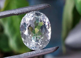 Топаз Топаз ^/--/^ Топаз 15.28 CT Белый  16.37 х 12.8 х 9.13 мм ^_^^^ Топаз 15.28 CT Білий 16.37 х 12.8 х 9.13 мм - фото фото фото