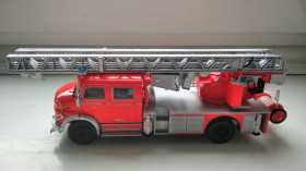 : Закордонні : Зарубежные ^/--/^ MERCEDES BENZ L /--/ 1519 Feuerwehr     IXO ALTAYA  M 1:43  ОПЛАТА ЛОТА ПРИ ОТРИМАНІ  ! ^_^^^ MERCEDES BENZ L /--/ 1519 Feuerwehr IXO ALTAYA M 1:43 - фото фото фото