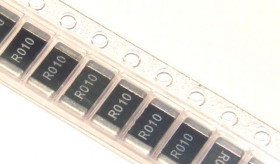 Резистори Резисторы ^/--/^ Резистор 2512 SMD 2 /--/ W 1% R /--/ 010   1 шт. ^_^^^ Резистор 2512 SMD 2 /--/ W 1% R /--/ 010 1 шт. - фото фото фото