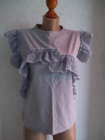 Футболки Футболки ^/--/^ Prom  44  р River Island Женская футболка трикотажная с рюшами  Оригинал Б / У ^_^^^ Prom 44 р River Island Жіноча футболка трикотажна з рюшами Оригінал Б / У - фото фото фото