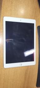 Apple iPad Apple iPad ^/--/^ Планшет Apple iPad Air Wi-Fi 4 /--/ G 16 /--/ Gb № 220809211 ^_^^^ Планшет Apple iPad Air Wi-Fi 4 /--/ G 16 /--/ Gb No 220809211 - фото фото фото