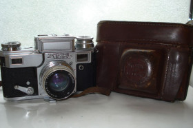 Вінтажні фотоапарати Винтажные фотоаппараты ^/--/^ Киев 4  (IV) 1959 /--/ г. ^_^^^ Київ 4 (IV) 1959 /--/ р. - фото фото фото