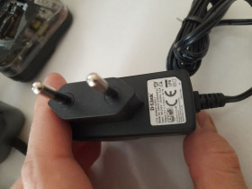 Зарядні пристрої Зарядные устройства ^/--/^ Блок живлення зарядне D-Link 5 /--/ V 0.55 /--/ A #7 ^_^^^ Блок питания зарядное 5 /--/ V 1.5 /--/ A - фото фото фото