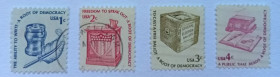 Північна Америка Северная Америка ^/--/^ США 1977-1981 Cтандарт, 4 марки, гашеные ^_^^^ США 1977-1981 Cтандарт, 4 марки, гашені - фото фото фото