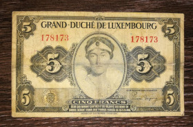 Бенілюкс Бенилюкс ^/--/^ LUXEMBOURG Люксембург 5 фpaнков 1944. Без серии ^_^^^ Люксембург 5 фpaнків 1944. Без серії - фото фото фото