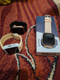 Розумні годинники (Smart watch) Умные часы (Smart watch) ^/--/^ МЕГАЛОТ!!! МЕГА ЛОТ Смарт годинники не перевірені під відновлення або запчастини 3 штуки від 1 гривні БЕЗ РЕЗЕРВУ! ^_^^^ МЕГАЛОТ!!! МЕГА ЛОТ Смарт часы не проверены под восстановление или запчасти 3 штуки от 1 гривны БЕЗ РЕЗЕРВА! - фото фото фото