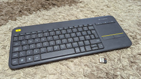 Клавіатури Клавиатуры ^/--/^ Logitech K /--/ 400 Plus   клавіатура з тачпадом  +адаптер ЮСБ Від 1 грн - фото фото фото