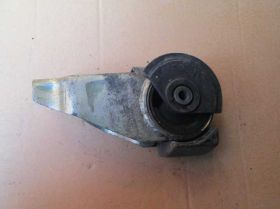 Інше Другое ^/--/^ Подушка двигателя опора Mazda Demio 96-03 правая ^_^^^ Подушка двигуна опора Mazda Demio 96-03 права - фото фото фото