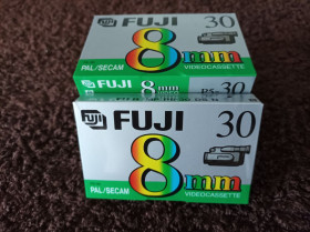 Касети Кассеты ^/--/^ Видео кассета для кинокамер FUJI 8 mm 30 min. ^_^^^ Відео касета для кінокамер FUJI 8 mm 30 min. - фото фото фото