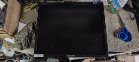 Samsung Samsung ^/--/^ ЖК-монитор 19 дюймов Samsung SyncMaster 943 /--/ N № 23050420 ^_^^^ ЖК-монітор 19 дюймів Samsung SyncMaster 943 /--/ N No 23050420 - фото фото фото