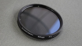 Світлофільтри Светофильтры ^/--/^ Quantaray Polarizer PL 62 /--/ мм. поляризационный светофильтр 100% оригинал Japan Вживане ^_^^^ Quantaray Polarizer PL 62 мм поляризаційний світлофільтр 100% оригінал Japan - фото фото фото