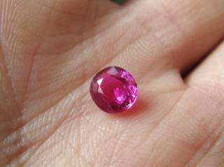 Рубін Рубин ^/--/^ 100% НЕ Гретый ПРИРОДНЫЙ РУБИН - 1.03 cts. - 6.2 x 5.8 mm ^_^^^ 100% НЕ ГРОШИЙ ПРИРОДНИЙ РУБІН - 1.03 cts. 6.2 x 5.8 mm - фото фото фото