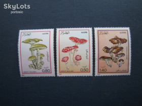 Флора Флора ^/--/^ 3 марки Алжир 1983 флора гриби MNH КЦ 4.5 $ ^_^^^ 3 марки Алжир 1976 флора гриби MNH КЦ 4.5 $ - фото фото фото