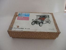 Інші Другие ^/--/^ Коробка до моделі DIXI -DDR, масштаб 1:25 ^_^^^ Коробка к модели DIXI -DDR, масштаб 1:25 - фото фото фото