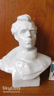 Статуетки, Скульптури, Фігурки, Фарфор Статуэтки, Скульптуры, Фигурки, Фарфор ^/--/^ Бюст  Н.А. Островский ЗХК Полонное ^_^^^ Бюст Н.А. Островський ЗХК Полонне - фото фото фото