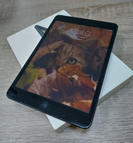 Apple iPad Apple iPad ^/--/^ Продам планшет Apple iPad    (Model А /--/ 1455) на запчастини або відновлення    (Див. фото 6) ^_^^^ Продам планшет Apple iPad (Model А /--/ 1455) на запчасти или восстановление (См. фото 6) - фото фото фото