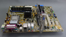 Материнські плати Материнские платы ^/--/^ Материнская плата ASUS P /--/ 5 /--/ GPL-EAYZ + Pentium 4 650 3.40 /--/ GHz + 512 /--/ Mb DDR /--/ 400 + видео Geforce Вживане ^_^^^ Материнська плата ASUS P /--/ 5 /--/ GPL-EAYZ + Pentium 4 650 3.40 /--/ GHz + 512 /--/ Mb DDR /--/ 400 + відео Geforce - фото фото фото