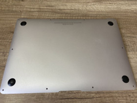 Корпуса Корпуса ^/--/^ Нижняя крышка корпуса для ноутбука Apple MacBook Air 13&amp;quot; A /--/ 1466 ^_^^^ Нижня кришка корпусу для ноутбука Apple MacBook Air 13&amp;quot; A /--/ 1466 - фото фото фото