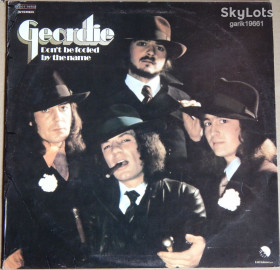 Платівки Пластинки ^/--/^ Geordie – Don&amp;apos;t Be Fooled By The Name  (EMI – 3 /--/ C 064 - 94950, Italy) EX+/NM- ^_^^^ Geordie — Don&amp;apos;t Be Fooled By The Name (EMI — 3 /--/ C 064 — 94950, Italy) EX+/NM- - фото фото фото