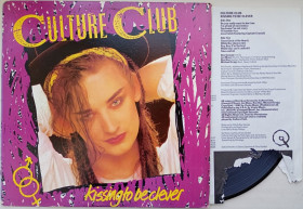 Платівки Пластинки ^/--/^ CULTURE CLUB Kissing To Be Clever LP VG ^_^^^ CLUB Kissing To Be Clever LP VG - фото фото фото