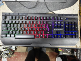 Клавіатури Клавиатуры ^/--/^ Игровая клавиатура с подсветкой RGB GamePro GK /--/ 550 USB № 26030430 ^_^^^ Ігрова клавіатура з підсвіткою RGB GamePro GK /--/ 550 USB No 26030430 - фото фото фото