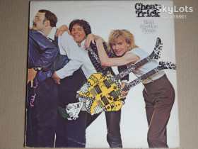 Платівки Пластинки ^/--/^ Cheap Trick ‎– Next Position Please  (Epic ‎– EPC 25490, Holland) insert EX+/NM- ^_^^^ Cheap Trick – Next Position Please (Epic – EPC 25490, Holland) insert EX+/NM- - фото фото фото