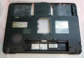 Корпуса Корпуса ^/--/^ Нижня частина корпуса  Toshiba Sattelite A /--/ 300-1 /--/ EB  розбірка ^_^^^ Нижняя часть корпуса Toshiba Sattelite A /--/ 300-1 /--/ EB разборка - фото фото фото