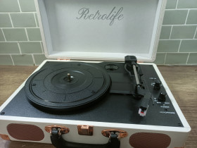 Інші інструменти Другие инструменты ^/--/^ Вініловий програвач Retrolife R /--/ 609 білий 3413 ^_^^^ Виниловый проигрыватель Retrolife R /--/ 609 белый 3413 - фото фото фото