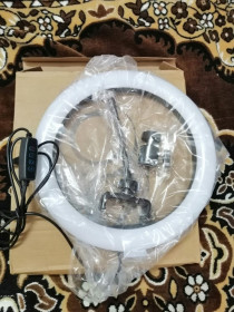 Інше Другое ^/--/^ (Г) Нова кільцева LED USB лампа 26 /--/ см 10 дюймів для студійного освітлення ^_^^^ (Г) Новая кольцевая LED USB лампа 26 /--/ см 10 дюймов для студийного освещения - фото фото фото