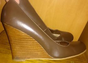 Туфлі Туфли ^/--/^ стильні коричневі туфлі шкіра р /--/ 39 New look ^_^^^ стильные коричневые туфли кожа р /--/ 39 New look - фото фото фото