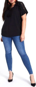 Блузки, сорочки Блузки, рубашки ^/--/^ 3 /--/ XL-7 /--/ XL Черная блузка River Island с шикарным кружевом и кисточками на рукавах, батал нарядная блузка свободный крой ^_^^^ 3 /--/ XL-7 /--/ XL Чорна блузка River Island з шикарним мережевим і кісточками на рукавах, батал ошатна блузка вільний крій - фото фото фото