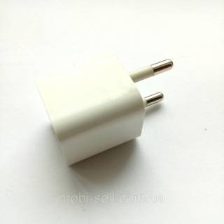 Зарядні пристрої Зарядные устройства ^/--/^ Зарядное устройство 5 /--/ V  0.5 /--/ A  USB универсальное (Китай) ^_^^^ Зарядний пристрій 5 /--/ V 0.5 /--/ A USB універсальний (Китай) - фото фото фото