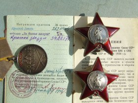 СРСР СССР ^/--/^ Комплект орденов КЗ-2620945.КЗ-3422171 и БЗ-без № нагр. 1946 г. на Зозуля А. ^_^^^ Комплект орденів КЗ-2620945.КЗ-3422171 і БЗ-без No нагр. 1946 р. на Зозуля А. - фото фото фото
